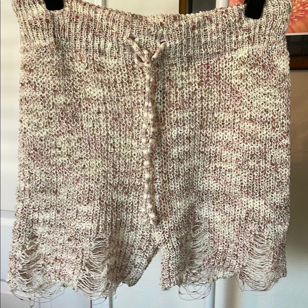 POL High Waist Crochet Knit Shorts - Cream and Pink